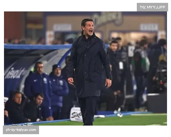 科莫防守反击战术下禁区解围达8次，限制国米全场0射正